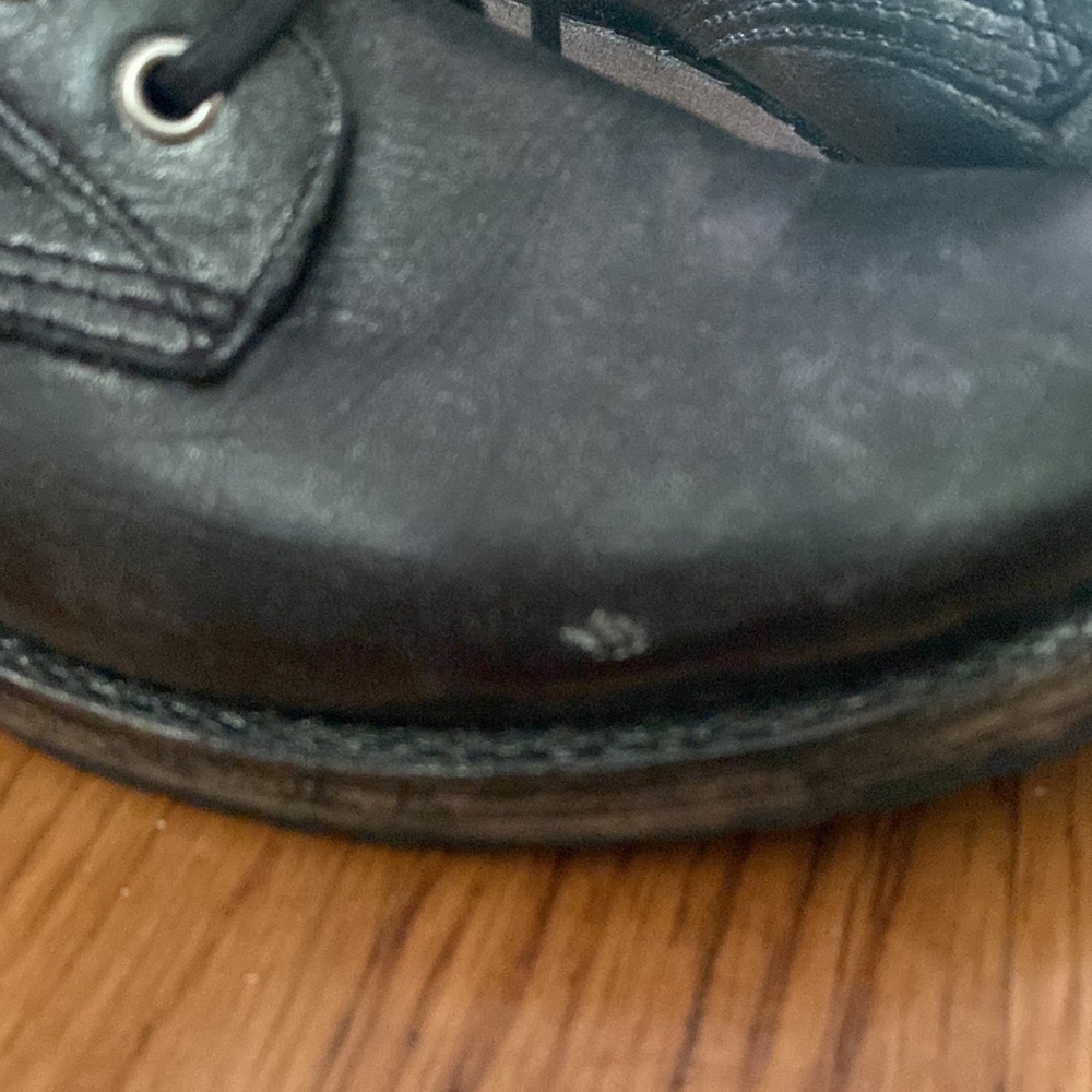 Frye - Picture 6 of 8